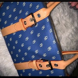 FINAL SALE PRICE Dooney & Bourke